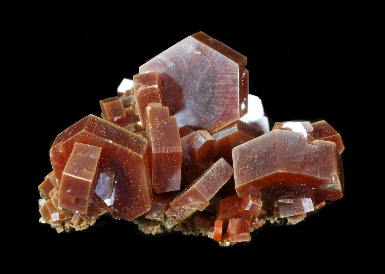 Vanadinite — Crystals illustration