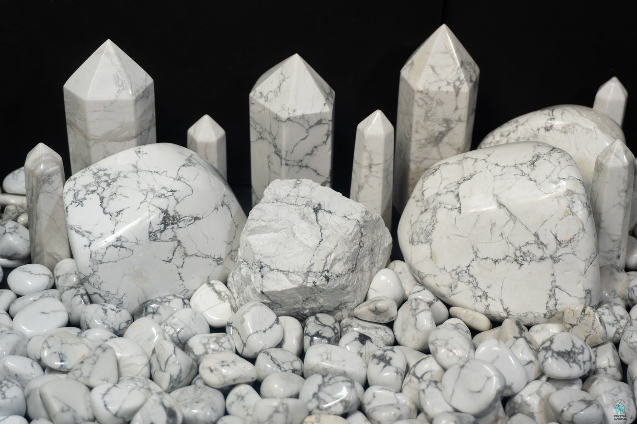Howlite — Crystals illustration