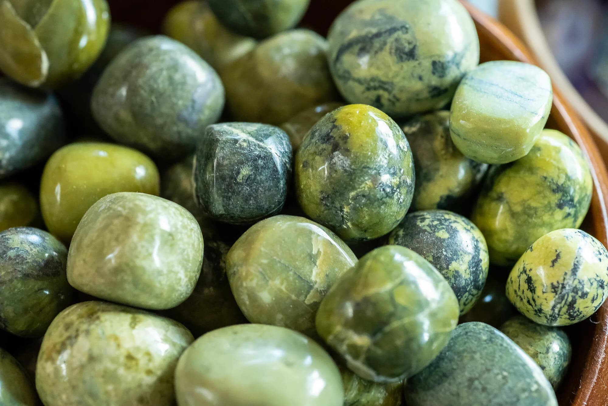 Serpentine — Crystals illustration