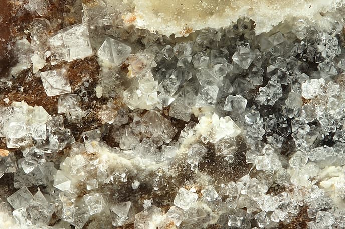 Tschermigite — Crystals illustration